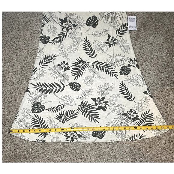 Amazon Essentials - Beige & Green Leaf Pattern Dress - XS - Picture 8 of 12